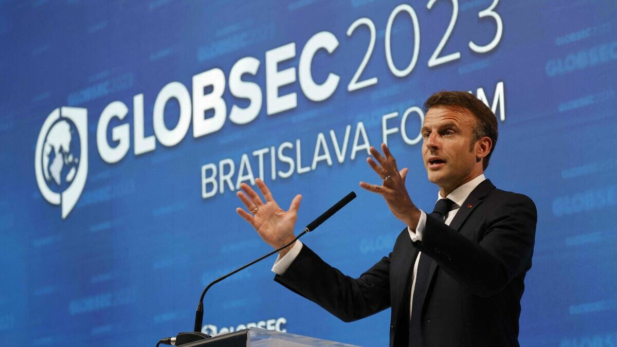 Vladimir Poutine a « réveillé » l’OTAN « avec le pire des électrochocs », selon Emmanuel Macron