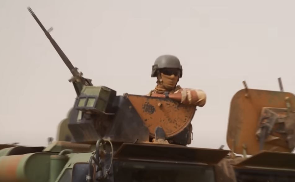 La France va encore réduire sa présence militaire en Afrique