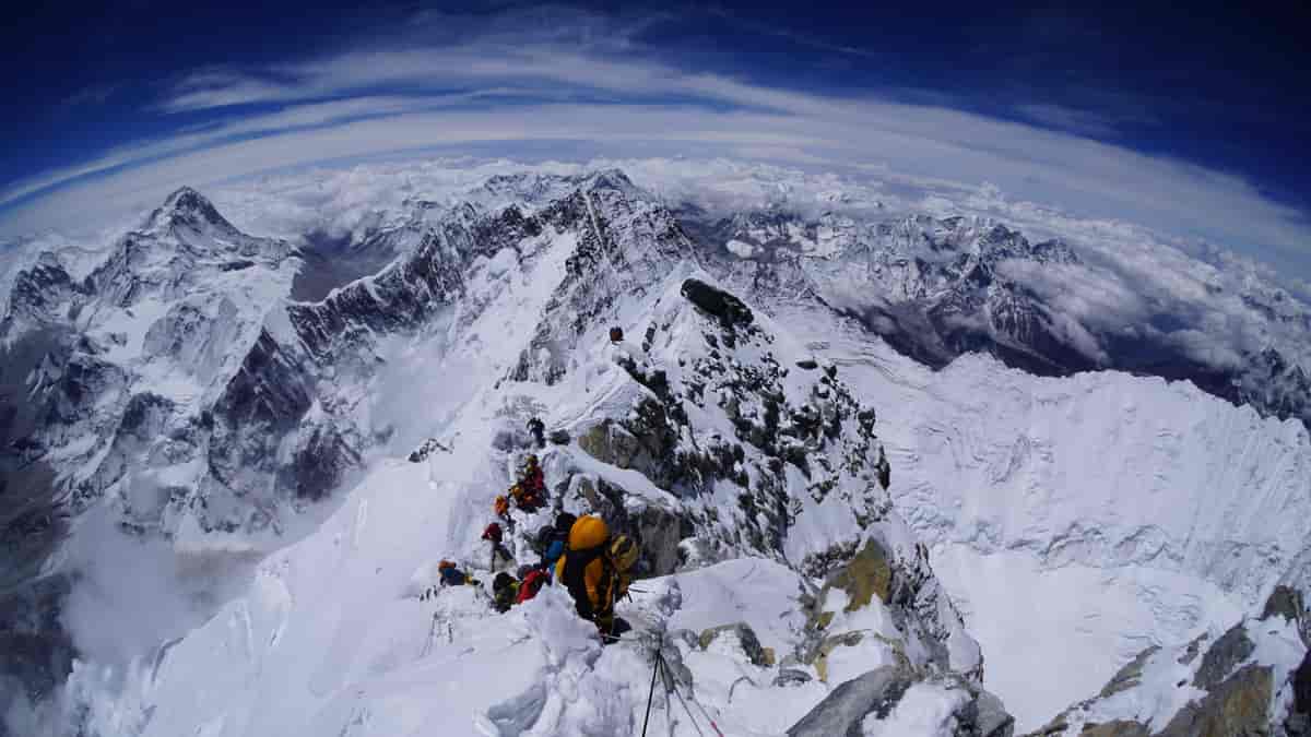 L'Everest fête les 70 ans de sa première ascension