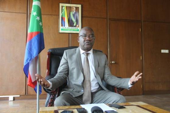 Comores : Dhoihir Dhoulkamal, ministre des Affaires étrangères soupçonné de 251 000 euros de fraudes aux prestations sociales