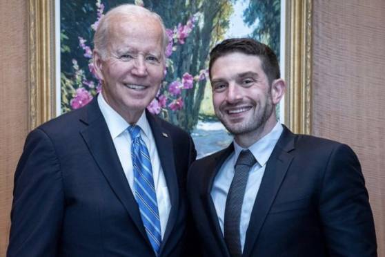 Alexander Soros, fils de George Soros s'est rendu une quinzaine de fois à la Maison Blanche en profitant de ses relations avec la famille Biden