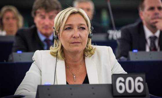 "Courroie de transmission de Moscou" : Marine Le Pen conteste les accusations de liens avec la Russie dans un rapport parlementaire