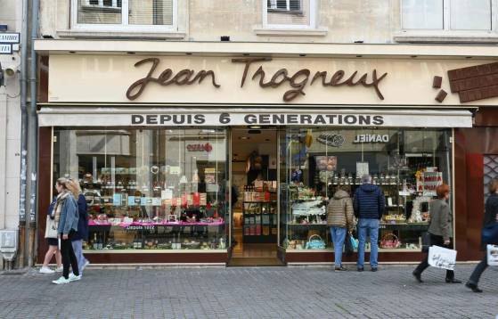 Relaxé dans le dossier du chocolatier Trogneux, il est interpellé à Paris en pleine manifestation contre la réforme des retraites