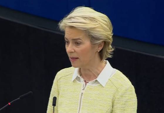 La Commission européenne propose  aux États membres de l’UE de prévoir une aide à l’Ukraine de 50 milliards d’euros sur les quatre prochaines années, annonce Ursula Von der Leyen