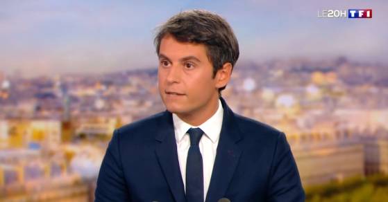 Gabriel Attal annonce qu' « on ne pourra plus porter d'abaya à l'école »