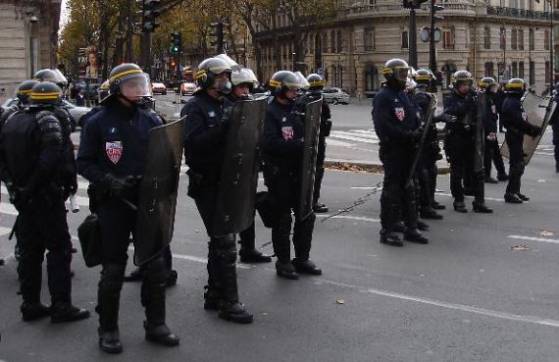 Mobilisation de 30.000 policiers et gendarmes en prévision des manifestations contre les "violences policières" ce samedi, annonce Gérald Darmanin