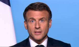 Moins de 3 Français sur 10 font confiance à Emmanuel Macron pour régler les problèmes du pays, selon un sondage