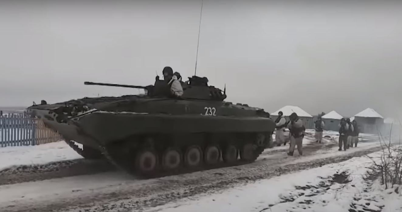 Ukraine : Le président Zelensky abaisse l'âge de la mobilisation militaire de 27 à 25 ans face à l'invasion russe