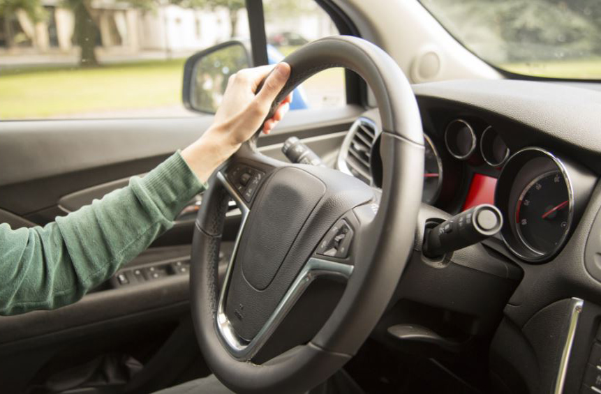 A partir du 1er janvier prochain, les jeunes conducteurs pourront passer le permis de conduire dès l'âge de 17 ans