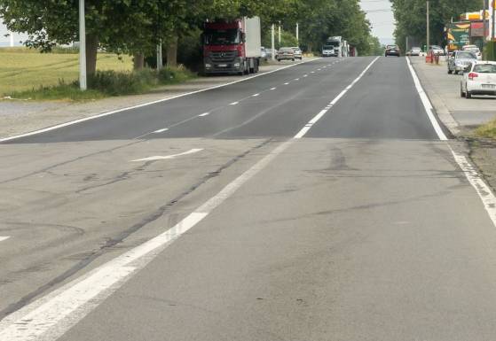 Une étude de l'Union Routière de France pointe la dégradation des routes dans le pays et la baisse des investissements pour leur entretien ces dix dernières années