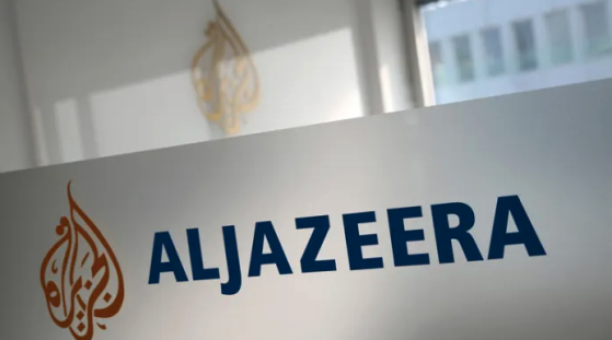 Le gouvernement israélien décide d'interdire la chaîne "Al Jazeera", la qualifiant de porte-parole du Hamas