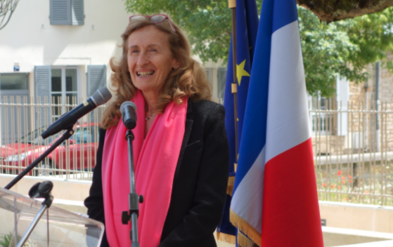 Environ 400 établissements ont été visés par des menaces d'attentats dans les écoles françaises via les messageries, révèle Nicole Belloubet