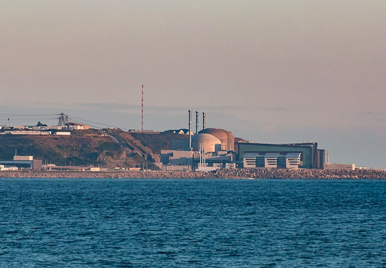 Nucléaire : Feu vert pour le réacteur EPR de Flamanville, dans la Manche, après douze ans de retard