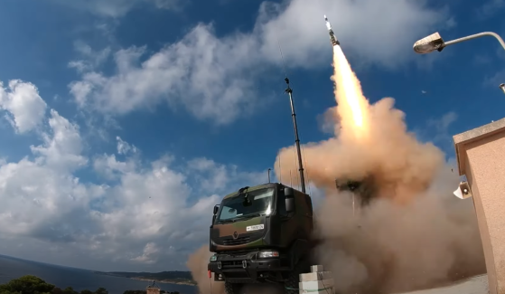 Ukraine : Paris annonce la livraison d'un nouveau lot de missiles Aster sol-air à Kiev