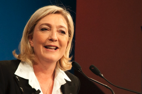 Marine Le Pen craint  «des manifestations» de «l'extrême gauche» si le Rassemblement national remporte les élections législatives
