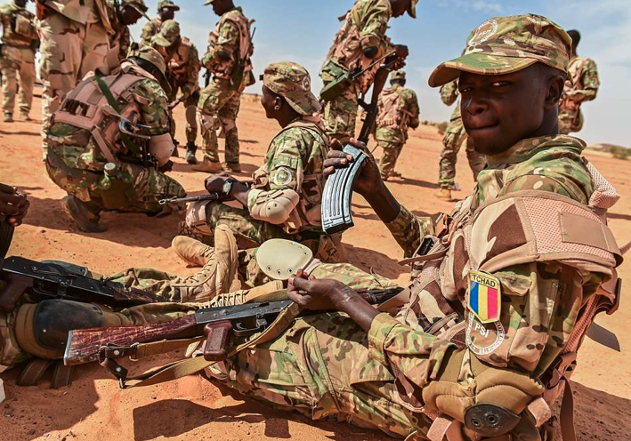 Le Tchad annonce la fin de ses accords de coopération en matière de sécurité et de défense avec la France