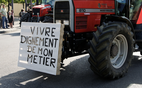 Les agriculteurs en colère, soutenus par plusieurs syndicats, poursuivent leur mobilisation contre l'accord entre l'UE et le Mercosur