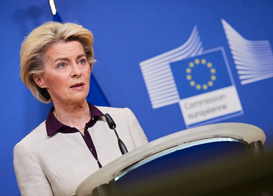 Ursula von der Leyen mise hors de cause par la justice belge dans une affaire liée aux négociations des contrats de vaccins Covid-19 avec Pfizer