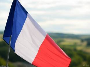 La dette publique de la France continue de grimper, atteignant 3305,3 milliards d’euros au 4e trimestre 2024, selon l’Insee
