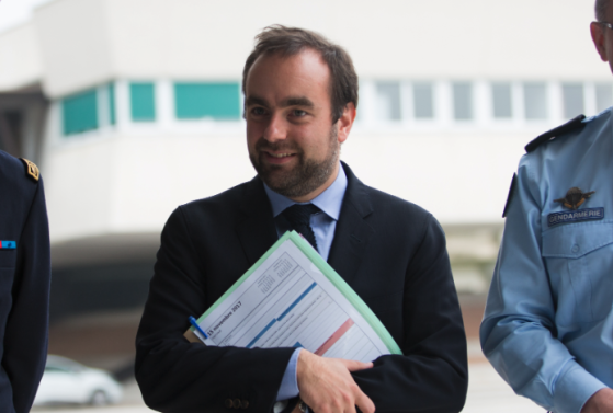 Sébastien Lecornu estime qu’une suspension de la réforme des retraites coûterait au moins 3 milliards d’euros en 2027