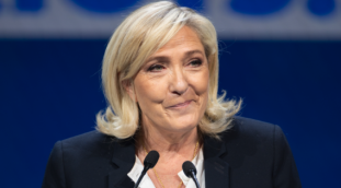 Marine Le Pen confirme que les députés RN voteront pour la suspension de la réforme des retraites