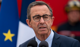 Les Républicains dénoncent la volonté d’Emmanuel Macron de créer un «label» pour les sites d’information