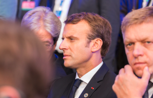 La popularité d'Emmanuel Macron au plus bas dans les sondages